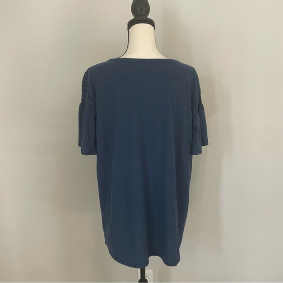 LuLaRoe Blue Ribbed Flutter Sleeve Blouse - Picture 3 of 4